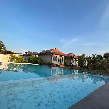 Tinna Resort Ban Nong Mai Ngam Екстериор снимка