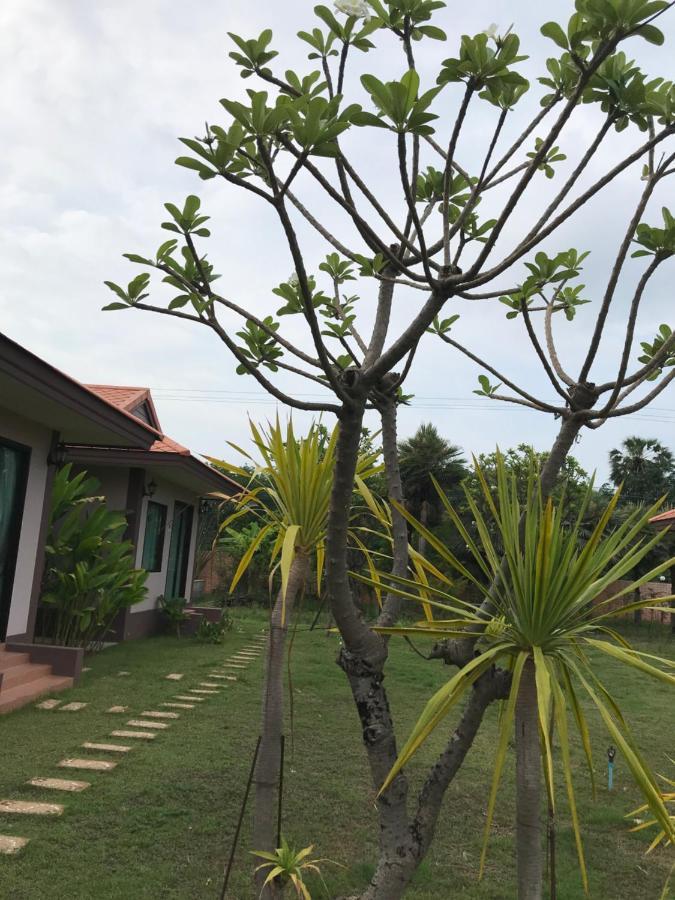 Tinna Resort Ban Nong Mai Ngam Екстериор снимка