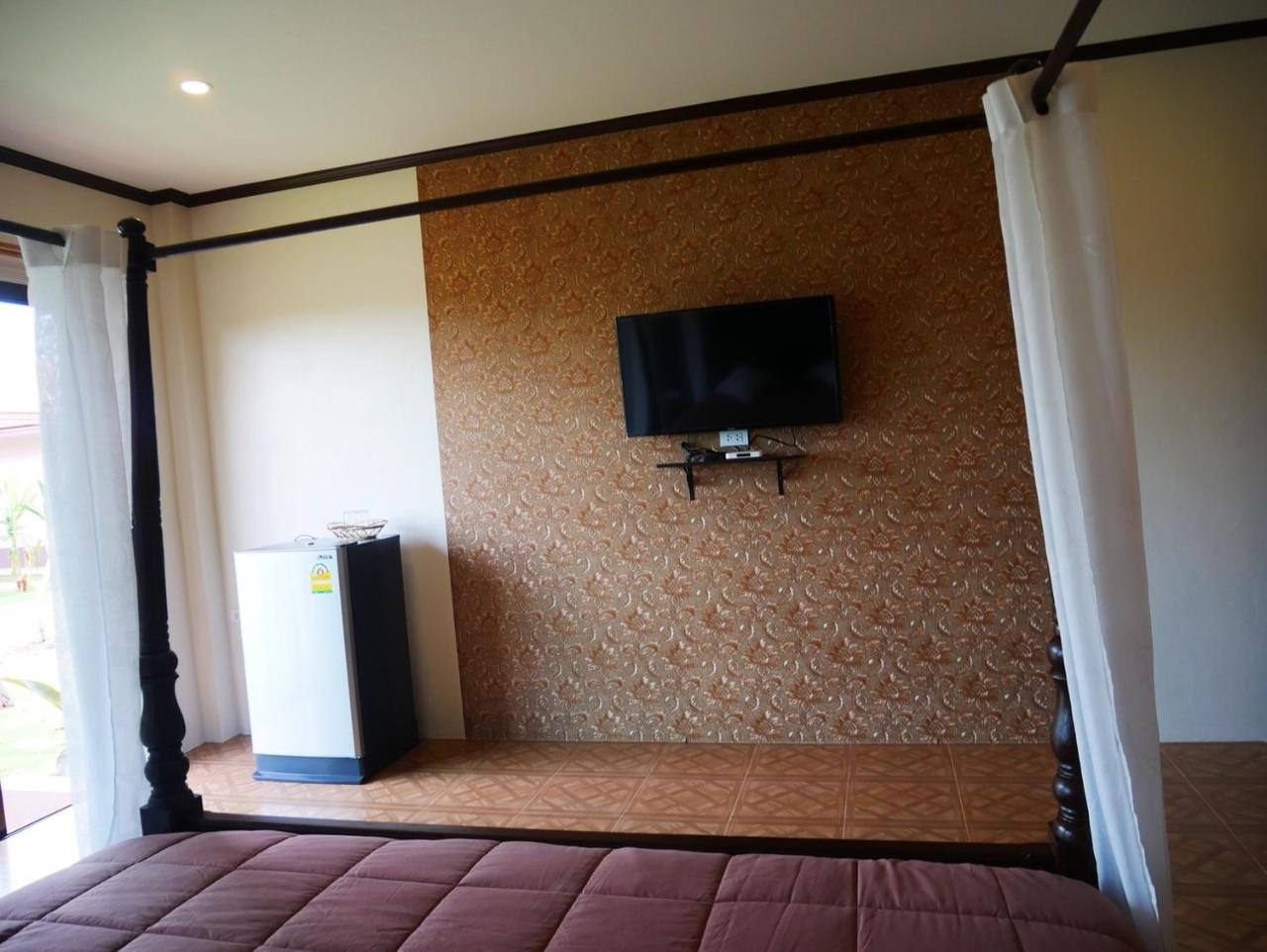 Tinna Resort Ban Nong Mai Ngam Екстериор снимка