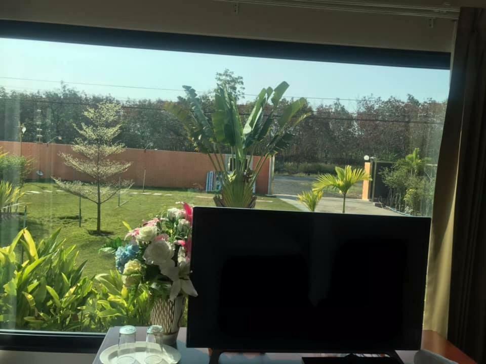 Tinna Resort Ban Nong Mai Ngam Екстериор снимка